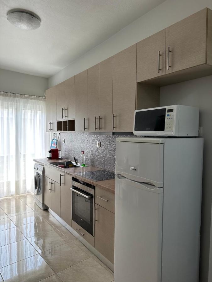 Καλαισθητο Διαμερισμα Διπλα Στο Μετρο Appartement Athene Buitenkant foto